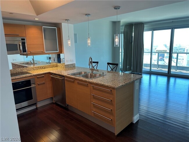 Photo - 222 E Karen Ave Unidad 3203