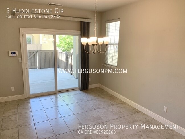 Photo - 3 Huddlestone Cir