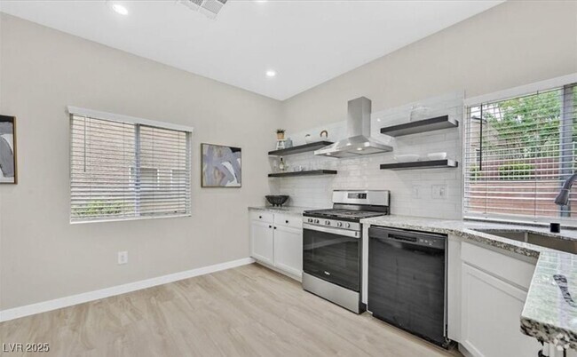 Building Photo - 657 Chase Tree St Rental