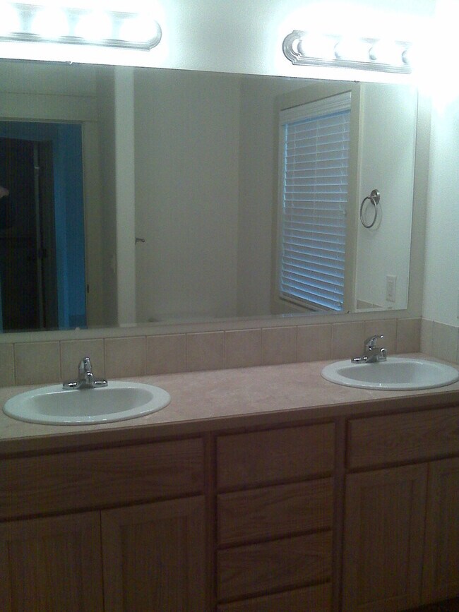 Photo - 2131 S Amy Ave