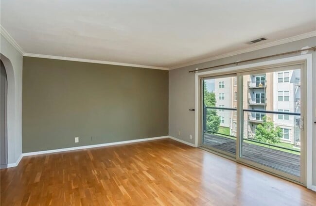 Photo - 4616 Holly St Unit West End Condo - 6