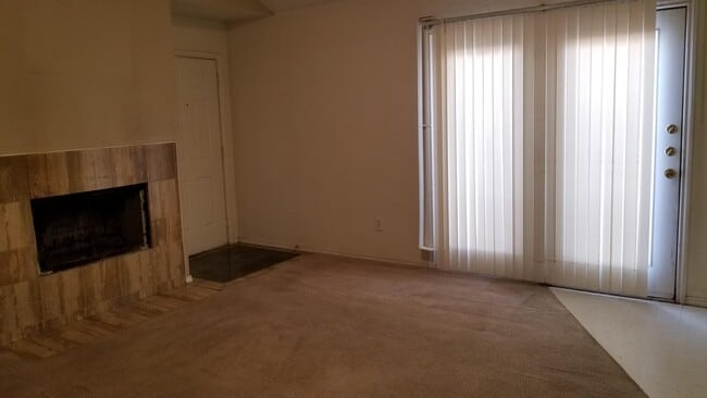 Building Photo - 2409 87th St Rental