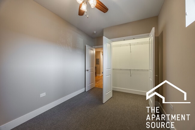 Photo - 3138 S Indiana Ave Unit 106