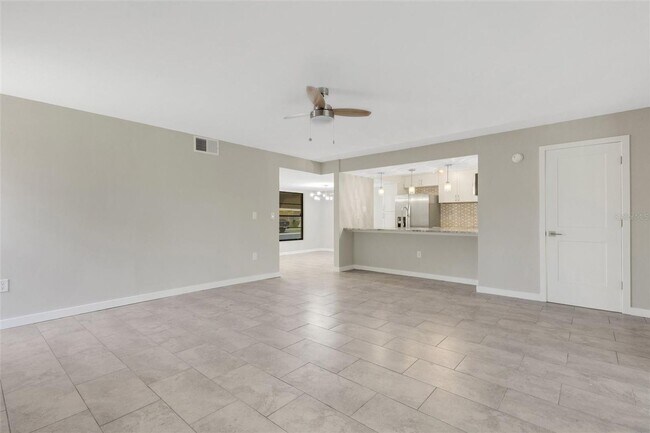 Photo - 2 Bed 2 Bath Unfurnished Condo - Sarasota