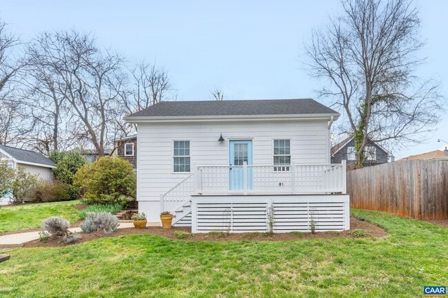 Photo - 207 Douglas Ave