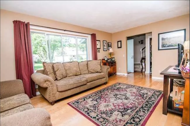 Photo - 7302 Gladstone Dr