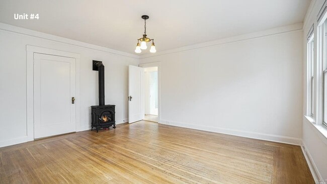 Photo - Eatons Historic 1 Bed/1 Bath ~ Downtown Petaluma Unidad 4