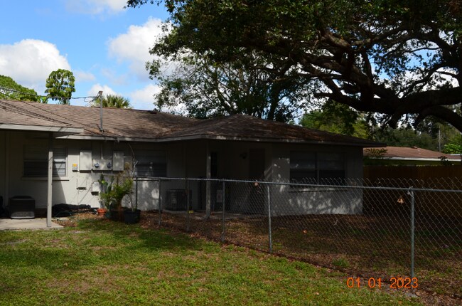 Photo - 2308 52nd Ave Dr W Unit A