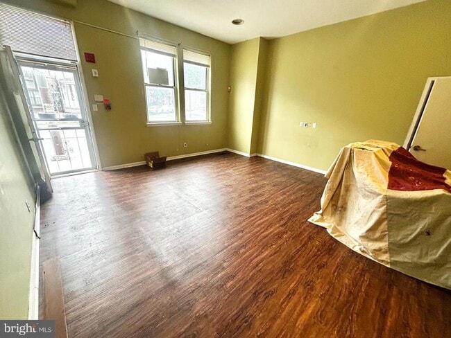 Photo - 3824 Lancaster Ave