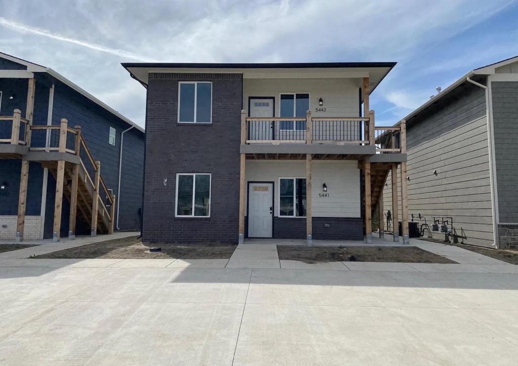 Photo - 5441 N Bressler Dr