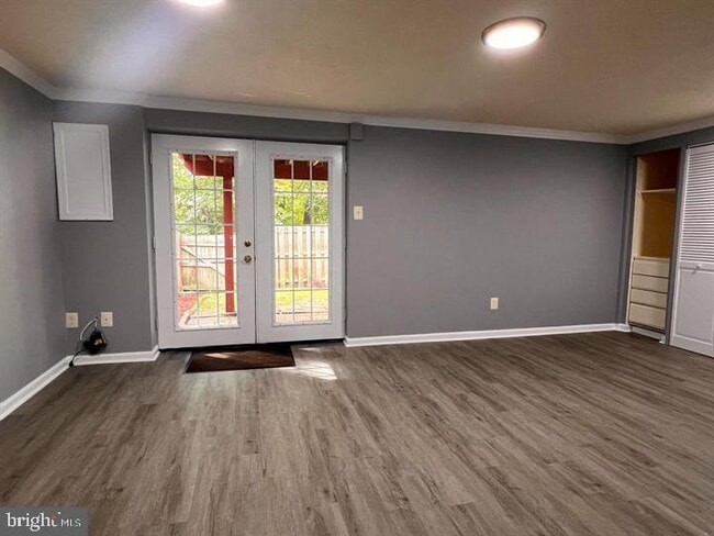 Photo - 5052 Harford Ln