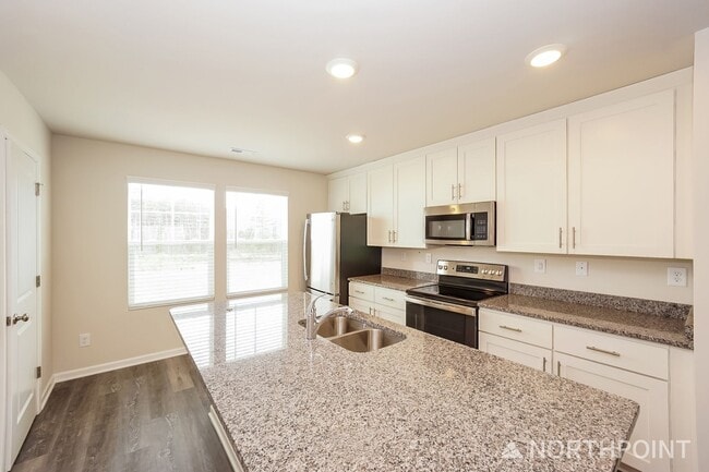 Photo - 1211 Briarhill Rd