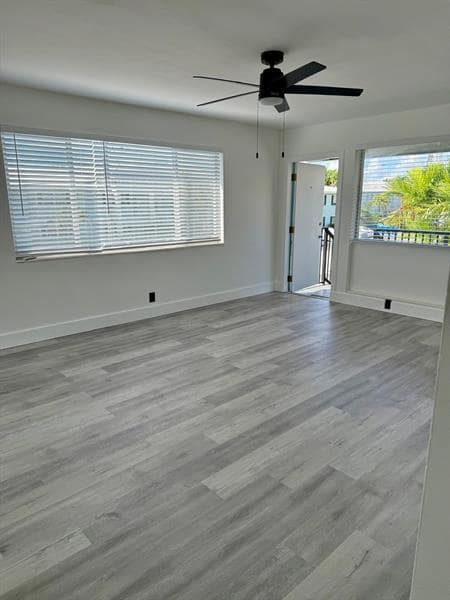 Photo - 2837 NE 30th St Unidad 8
