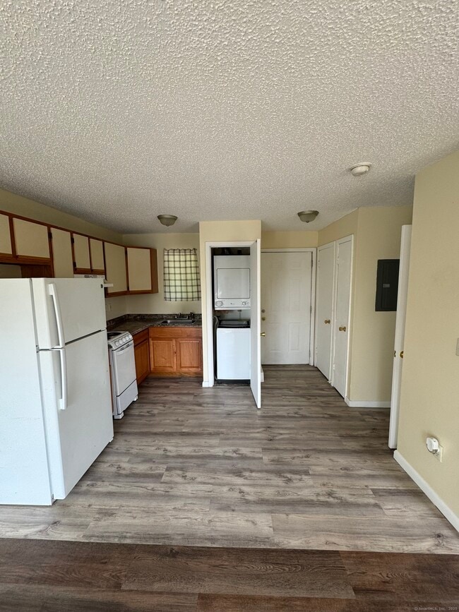 Building Photo - 4 Warwick St Unit 3 Rental