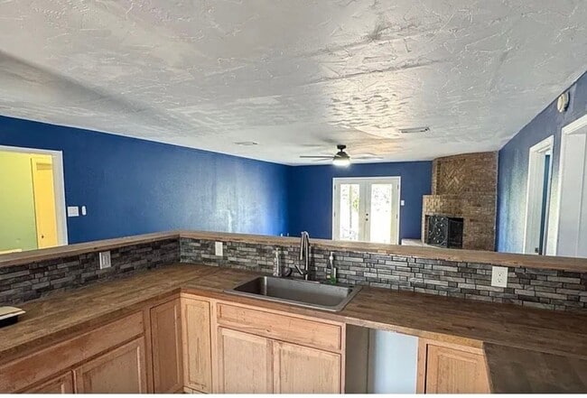 Photo - 18 Sutterfield Ln