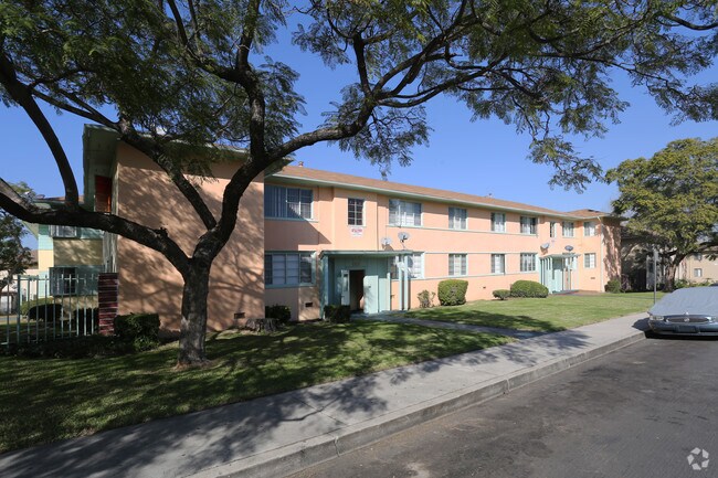 Buckingham Apartments - Buckingham Apartments
