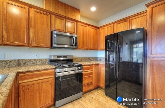 Photo - 4777 Whitworth Ave S