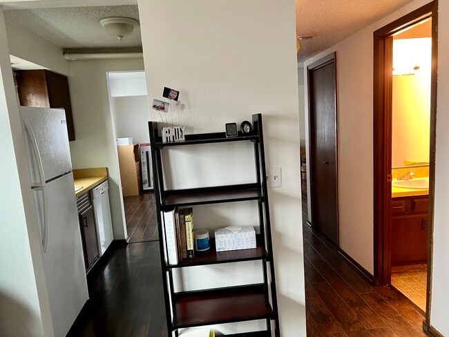 Photo - 603 E 16th St