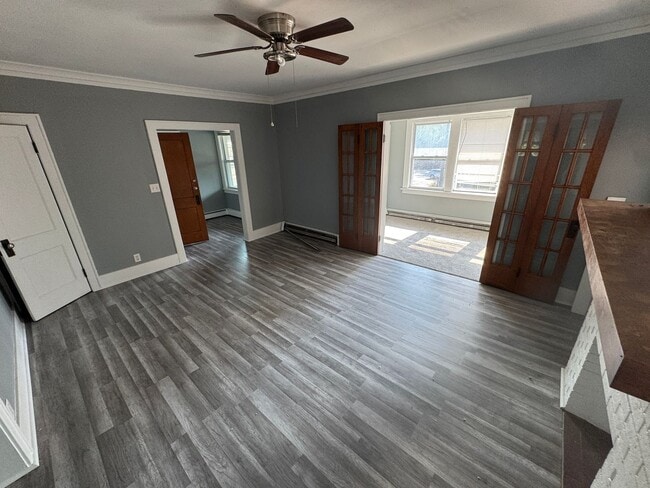 Photo - 2405 N Sheridan Rd Unit Upper 2