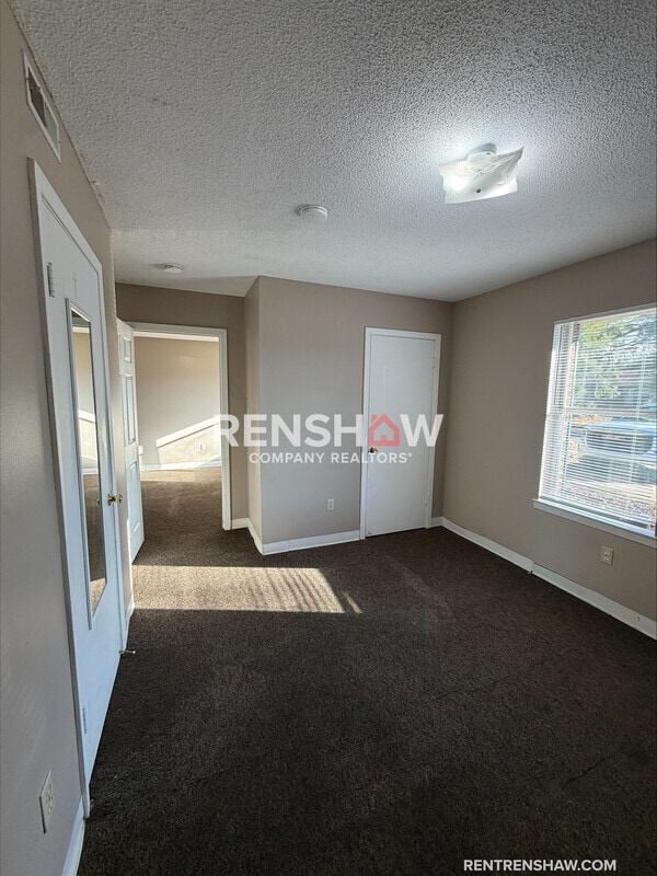 Photo - 142 Harrison Rd