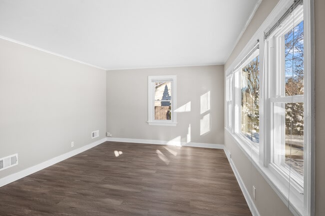 Photo - 5604 S Madison Ave