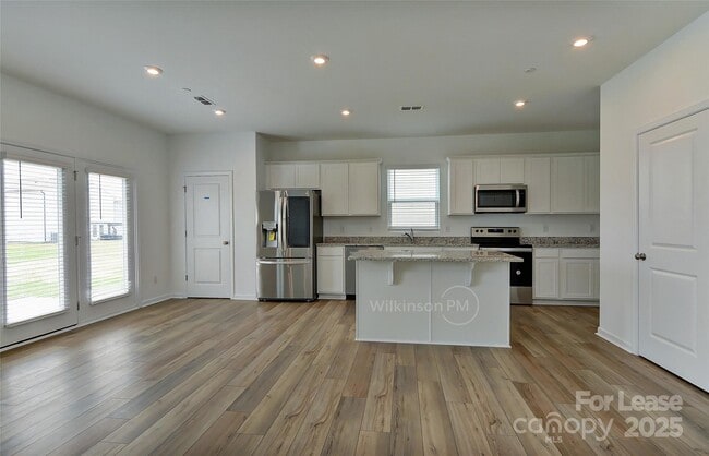 Photo - 1280 Maple Shade Rd SW