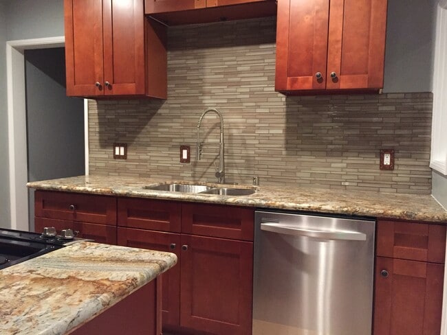 Photo - 6018 S Fairfax Ave Unit 6018