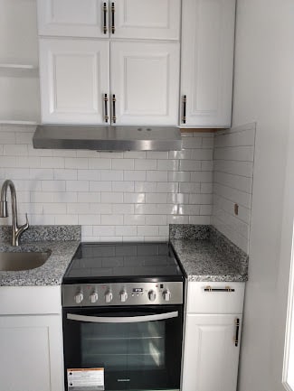 Photo - 56 Lenox St Unidad Fl 3