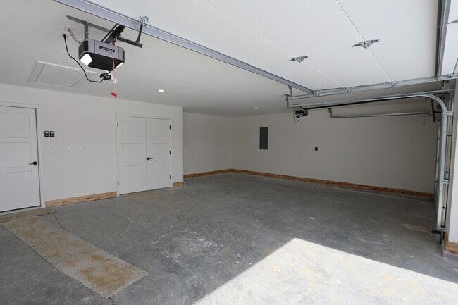 Photo - 4417 Royal County Rd