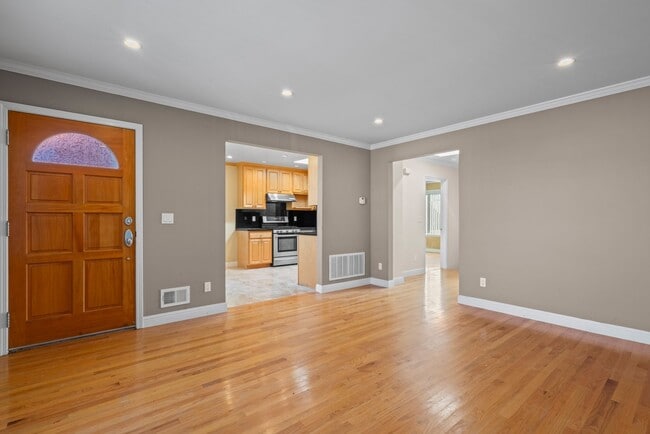 Photo - Move in. Feel at Home.