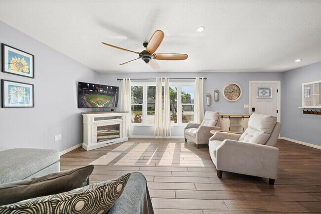 Photo - 12057 96th Pl