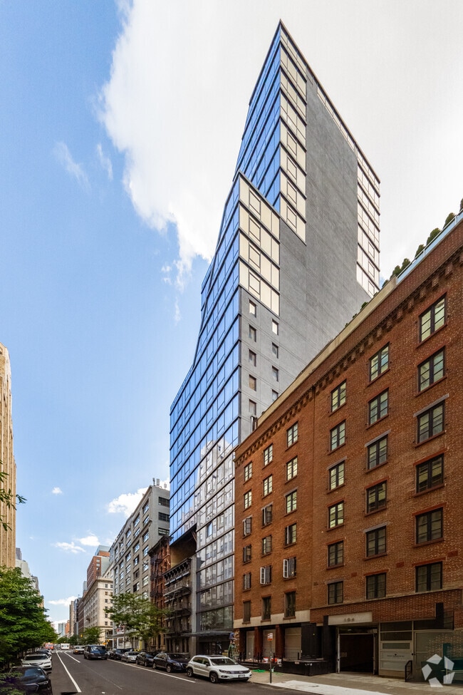 Photo - Greenwich West