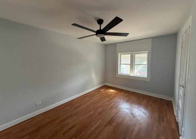Photo - 2814 W Fletcher St Unit #2F