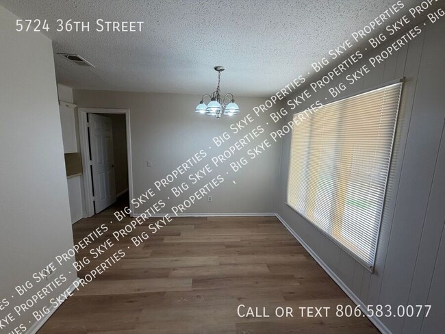 Photo - 5724 36th St