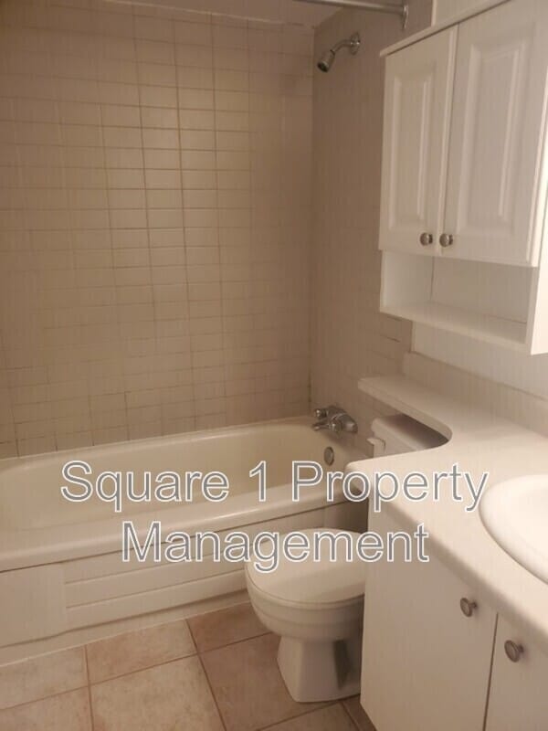 Photo - 10308-10119 119 St NW Unit #407
