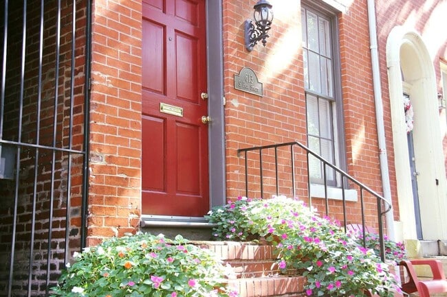 Photo - 613 S Paca St