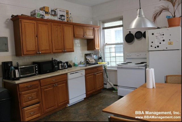 Building Photo - 25 Chester St Unit 4
