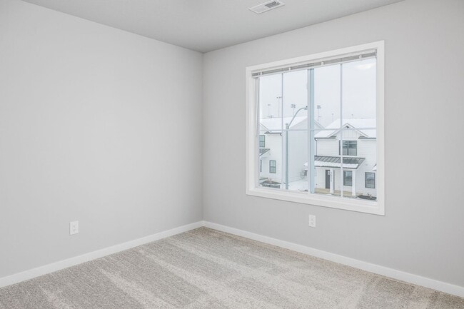 Photo - Modern Comfort in the Heart of Norwalk