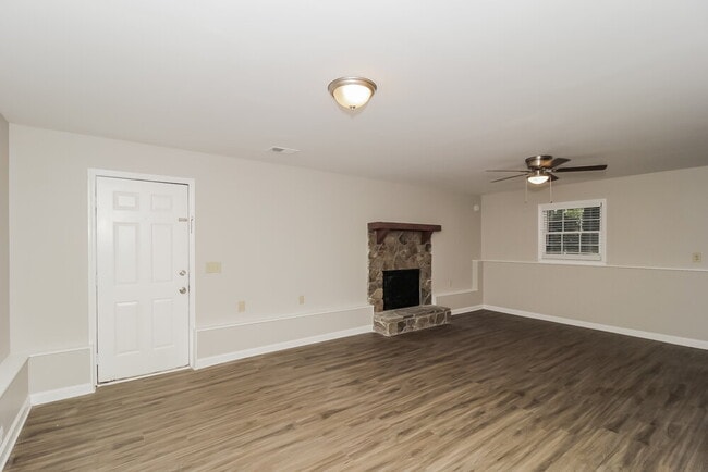 Photo - 2737 Pine Mountain Cir