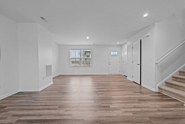 Photo - Small Dog Friendly Charming 4-Bedroom Home in Angier, NC