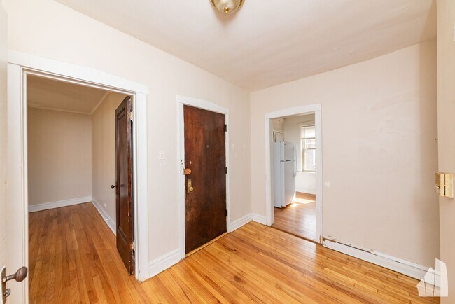 Photo - 4101 N Sacramento Ave