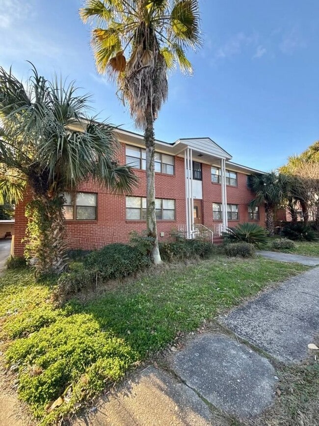 Building Photo - 3114 Belden Cir Unit 4