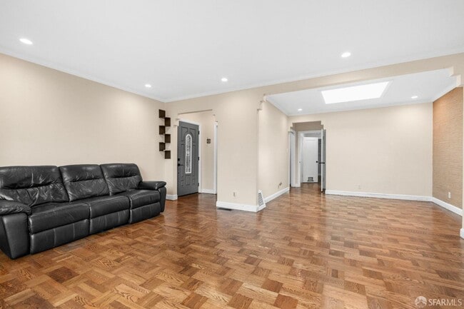 Photo - 112 Baden St