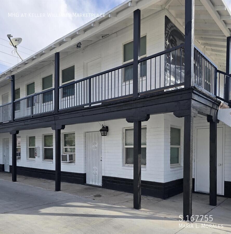 Photo - 311 N 11th St Unidad B