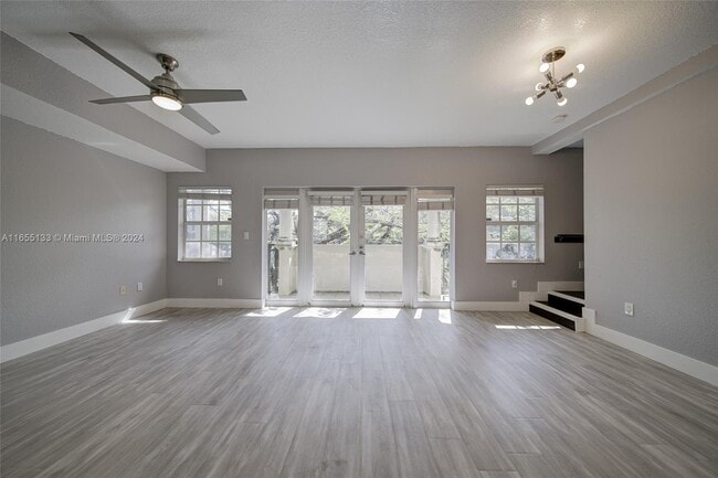 Photo - 3300 Bird Ave