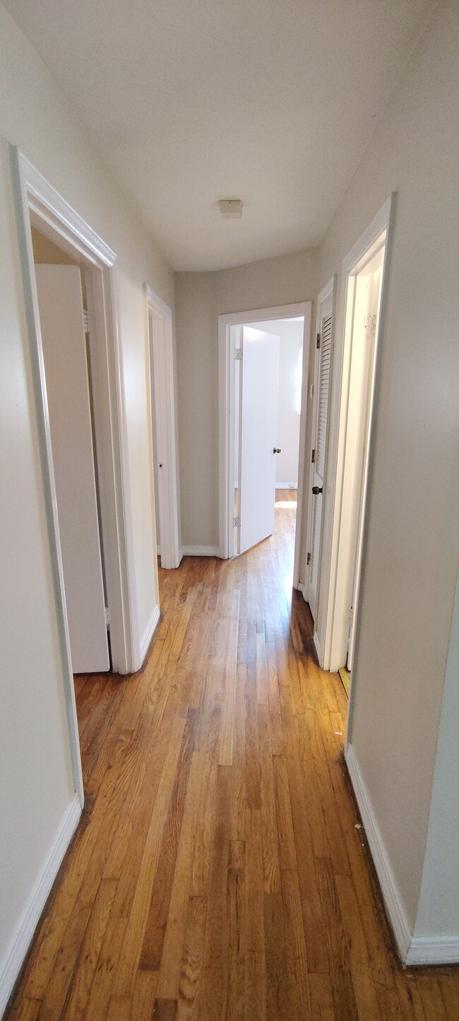 Photo - 1019 28th St SE