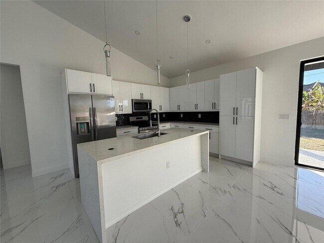 Photo - 2620 NE 22nd Ave