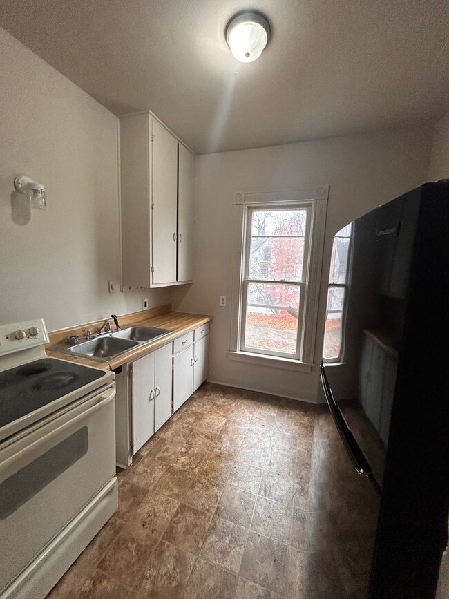 Photo - 2329 S Harrison St Unit 122 W Taber