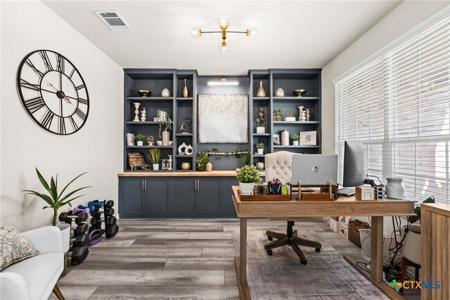 Photo - 7807 Zircon Dr