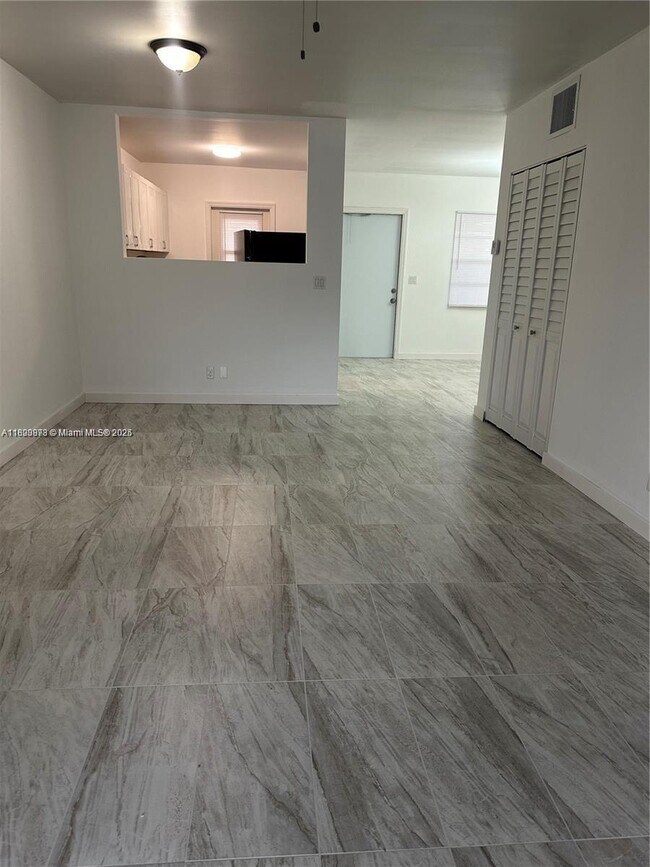 Photo - 4730 NW 10th Ct Unit 314